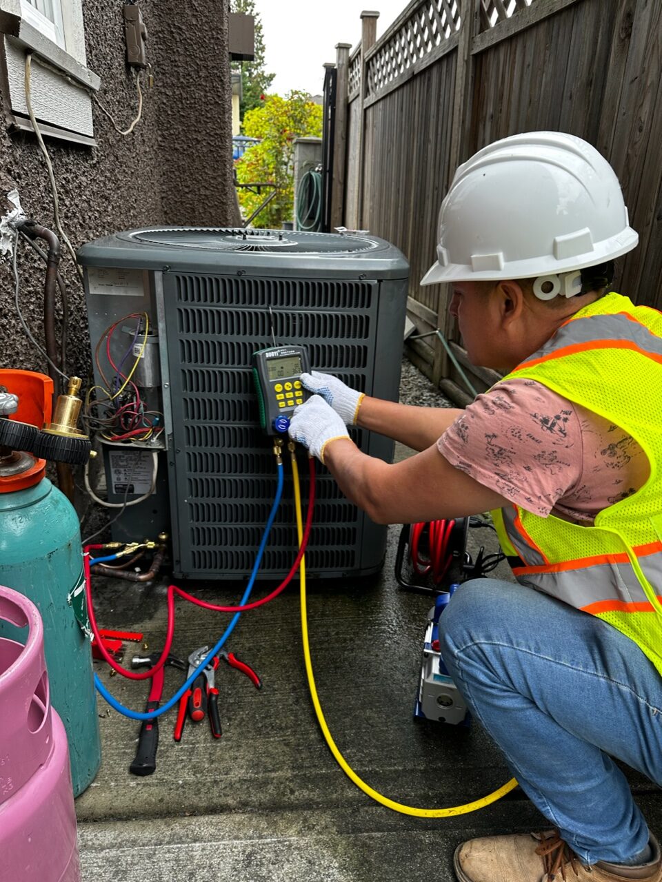 HVAC maintenance by Mendieta Air Conditioning Services in Vancouver